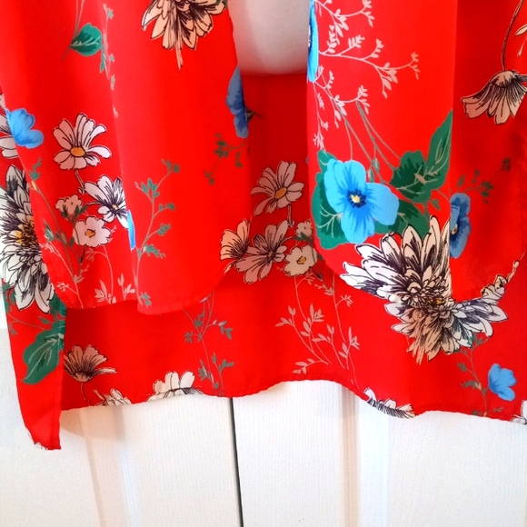 Fashion Nova Floral Kimona Wrap - Picture 2 of 6